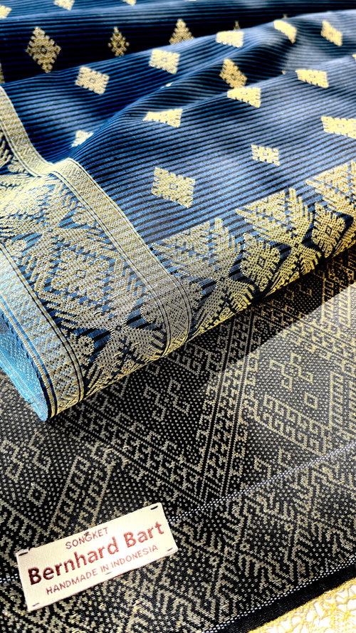 SB-02 Minangkabau shoulder cloth