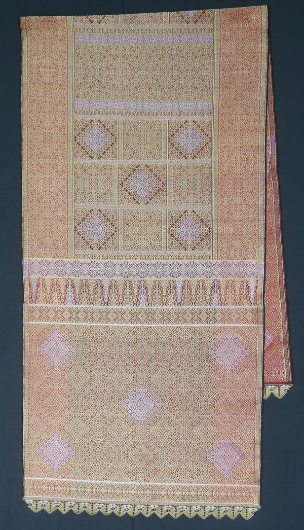 SB-11 Minangkabau selendang